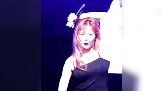 Kpop: Hyuna No bra #3