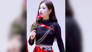 Kpop: LOONA - Heejin feat. Olivia Hye & Hyunjin #4