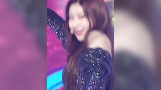 Kpop: ITZY - Chaeryeong cfm eyes #4