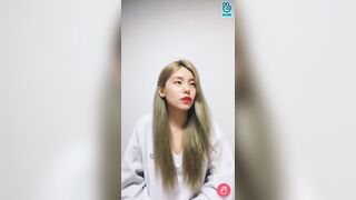 Kpop: ITZY - Yeji Cleavage #2