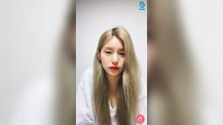 Kpop: ITZY - Yeji Cleavage #4