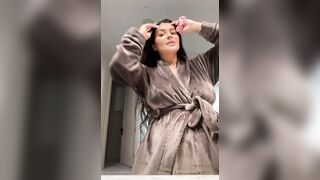 Kylie Jenner: In her robe #2