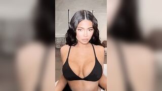 Kylie Jenner: Oh My!!!!♥️♥️ #2